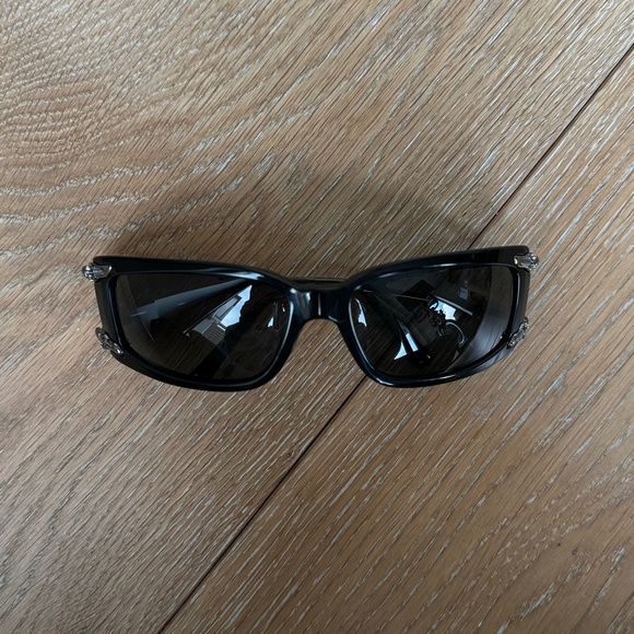 Unisex Vintage Versace Sunglasses - Picture 3 of 10